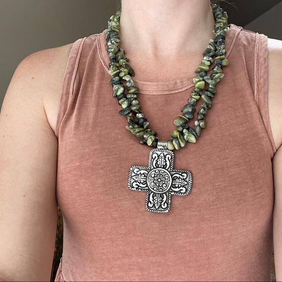 Silver boho cross green black moss green Jasper double strand necklace floral - Picture 5 of 7